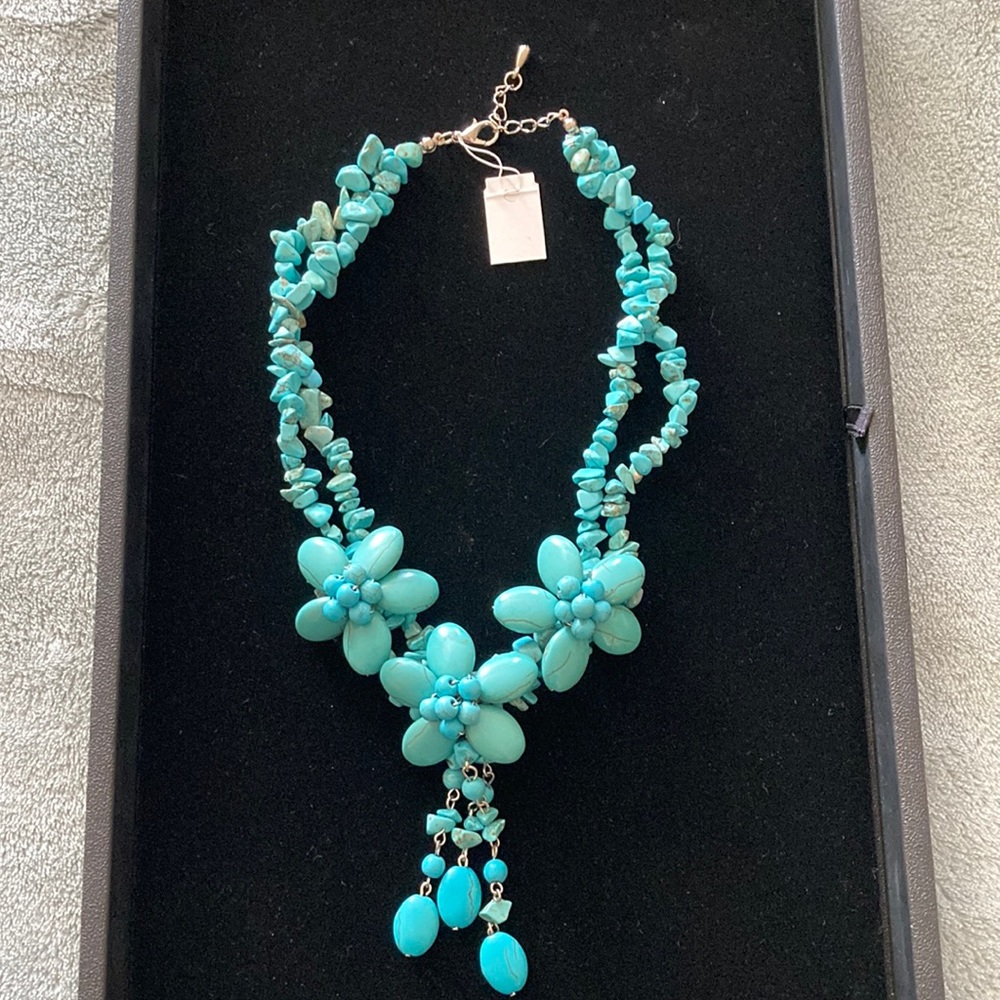 Turquoise beaded Necklace